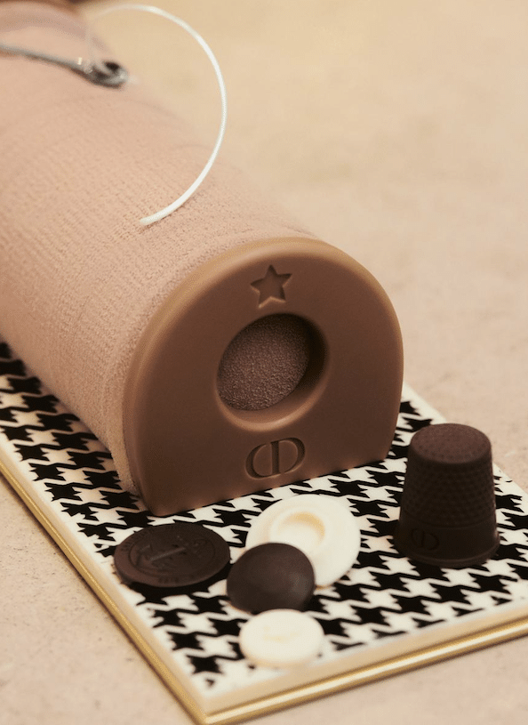 La Bûche Dior 2024 at 30 Avenue Montaigne